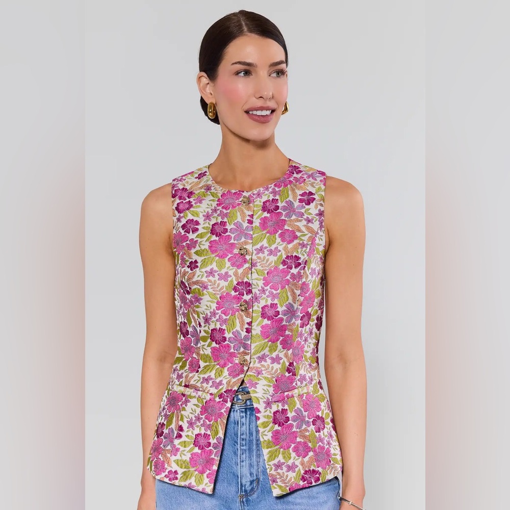 NWT AVARA Ellison purple
floral button up top size S